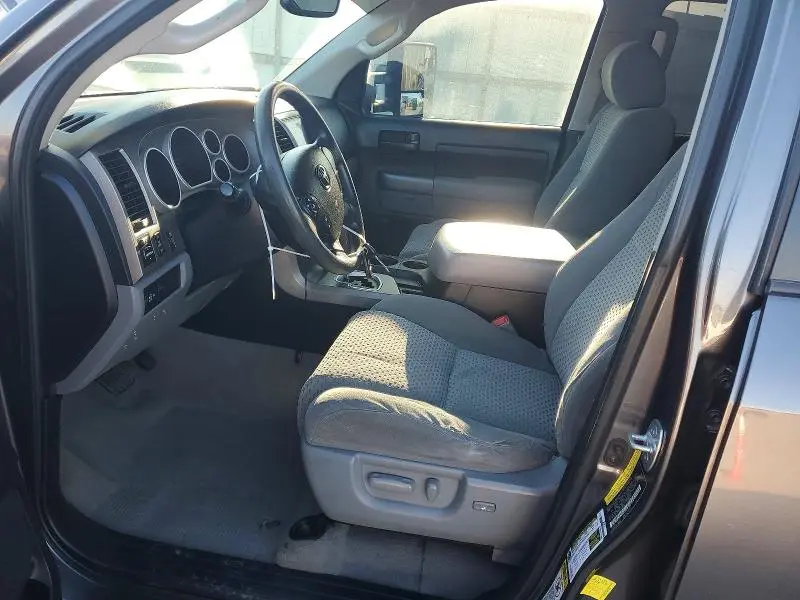 2011 TOYOTA TUNDRA GRADE  