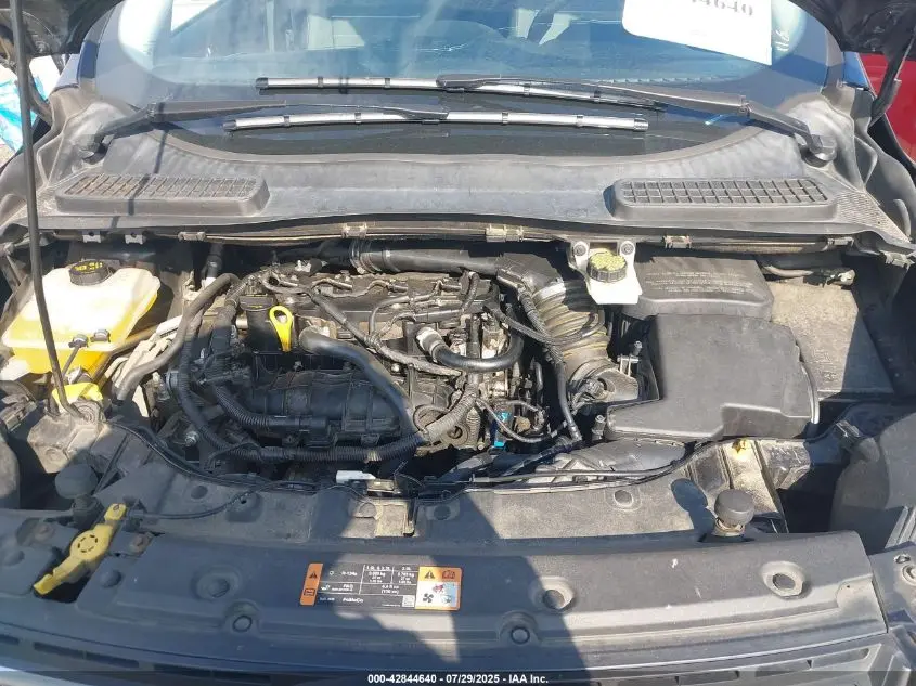 2015 FORD ESCAPE SE