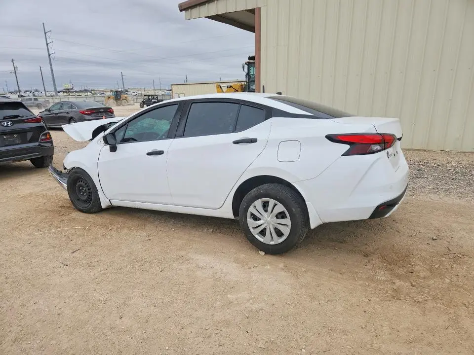 2021 NISSAN VERSA   