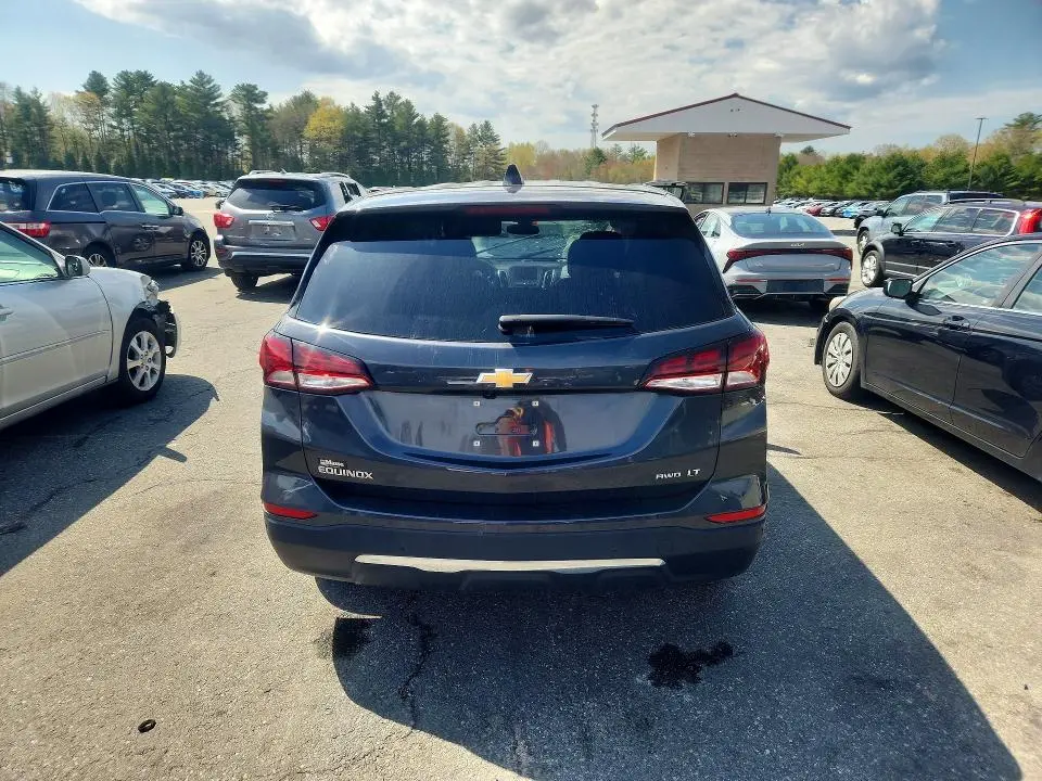 2022 CHEVROLET EQUINOX LT  