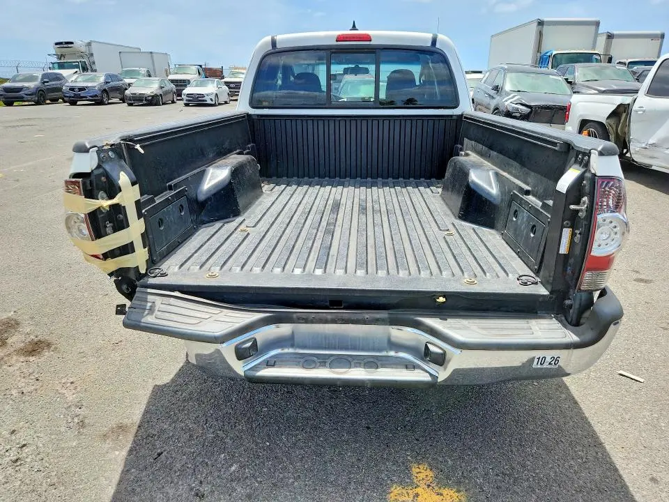 2015 TOYOTA TACOMA BASE  