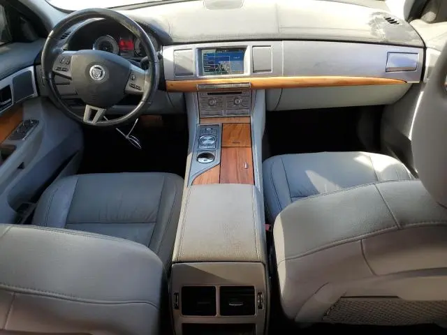 2010 JAGUAR XF LUXURY  