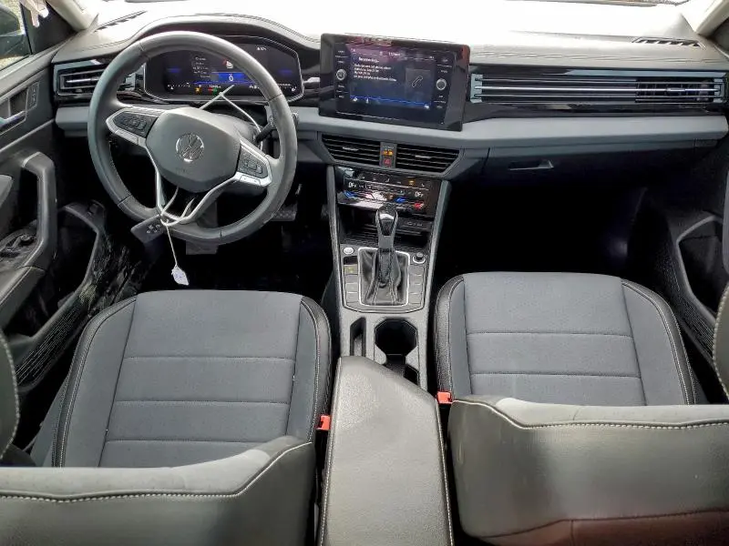 2025 VOLKSWAGEN JETTA SE  