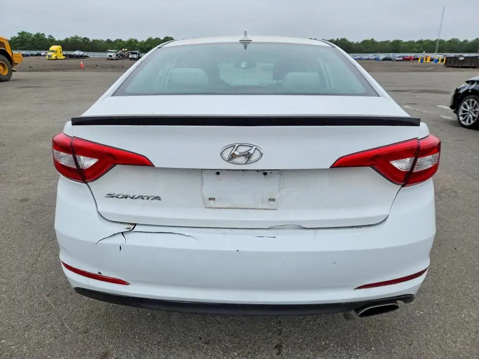 2016 HYUNDAI SONATA SE  