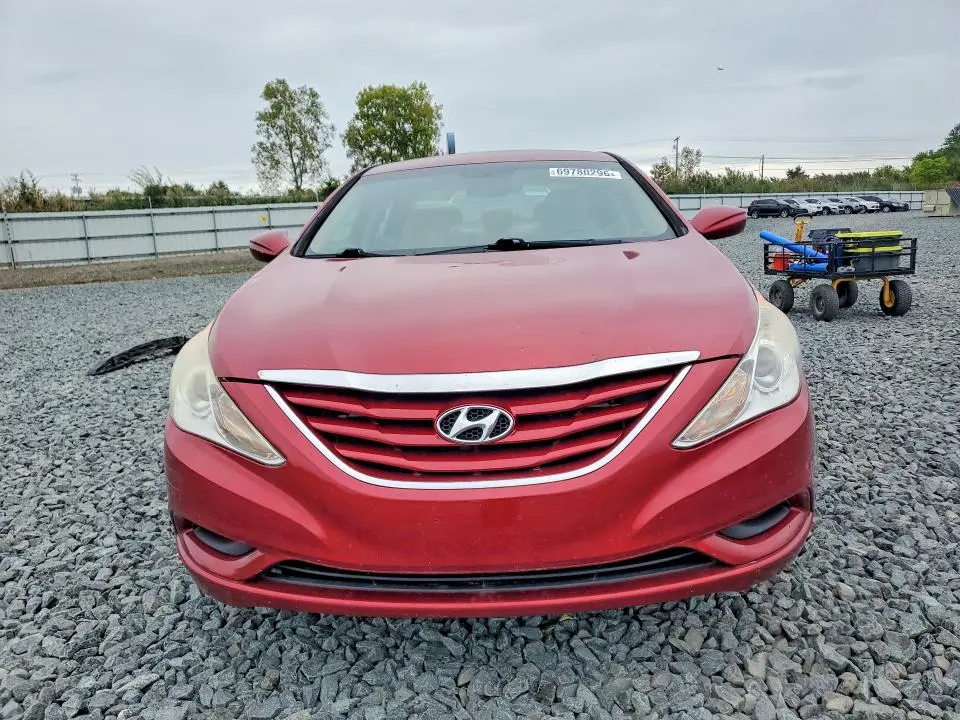 2013 HYUNDAI SONATA GLS  