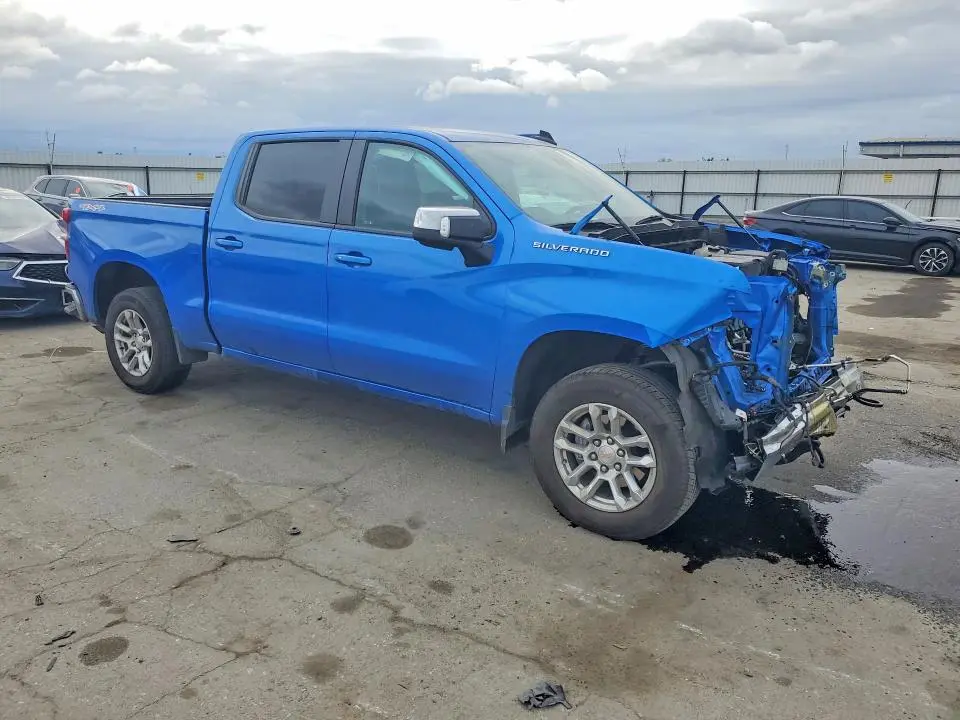 2025 CHEVROLET SILVERADO K1500 LT  