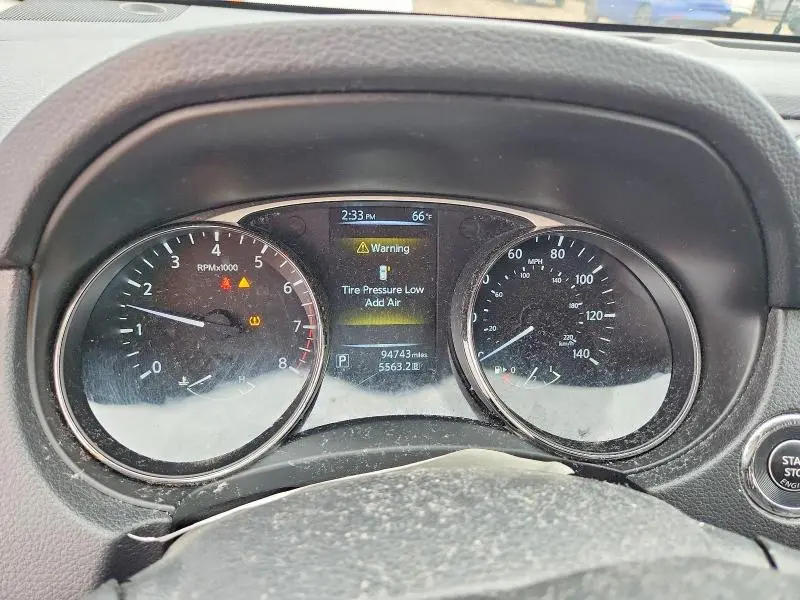 2015 NISSAN ROGUE SV  