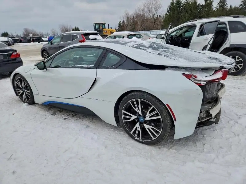 2015 BMW I8   