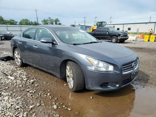 2010 NISSAN MAXIMA S  