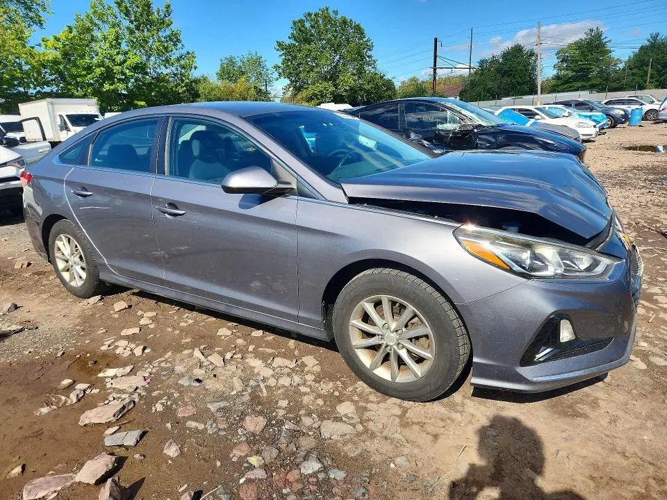 2018 HYUNDAI SONATA SE  