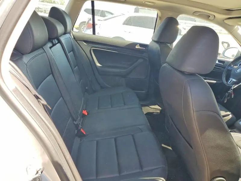 2013 VOLKSWAGEN JETTA S  