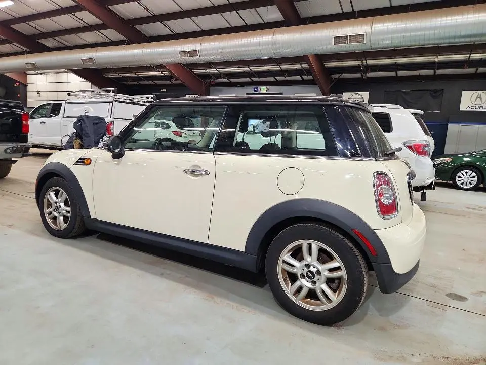 2012 MINI COOPER   