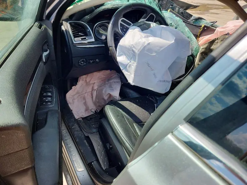 2017 CHRYSLER 300C   