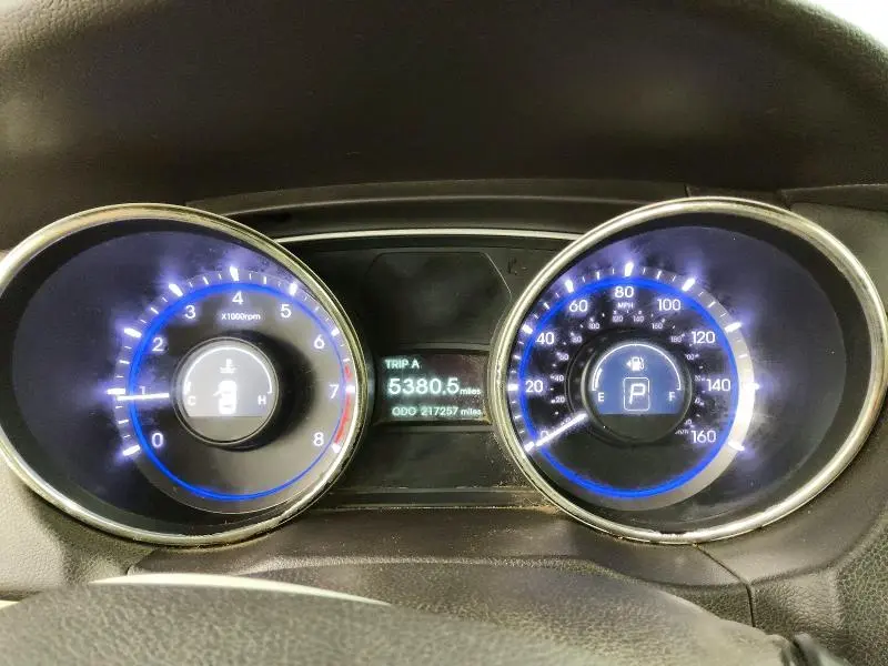 2013 HYUNDAI SONATA GLS  