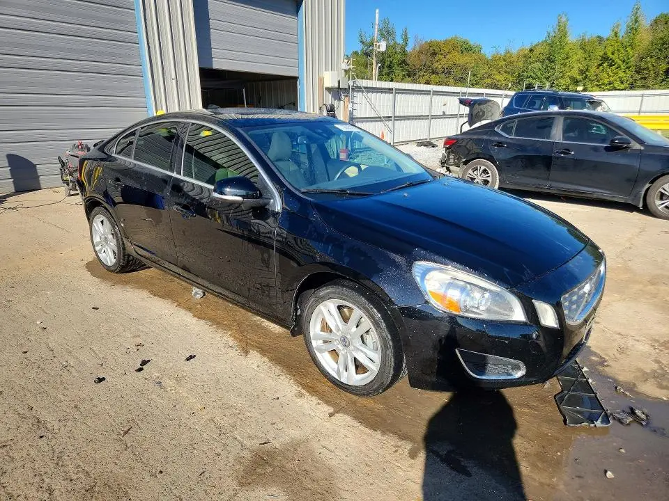 2013 VOLVO S60 T5  