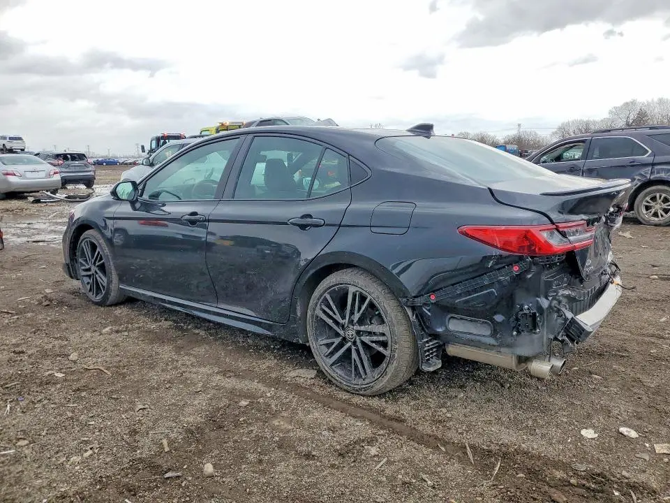 2025 TOYOTA CAMRY XSE  