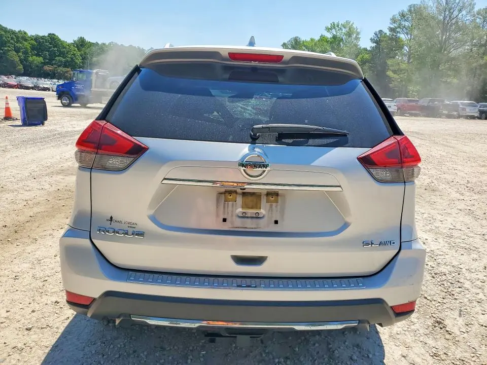 2018 NISSAN ROGUE SL  