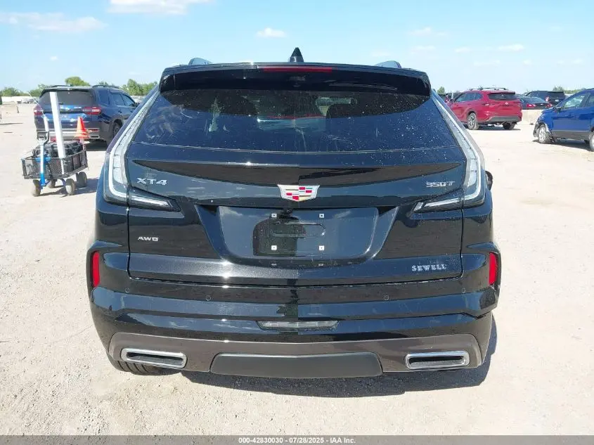 2024 CADILLAC XT4 AWD SPORT