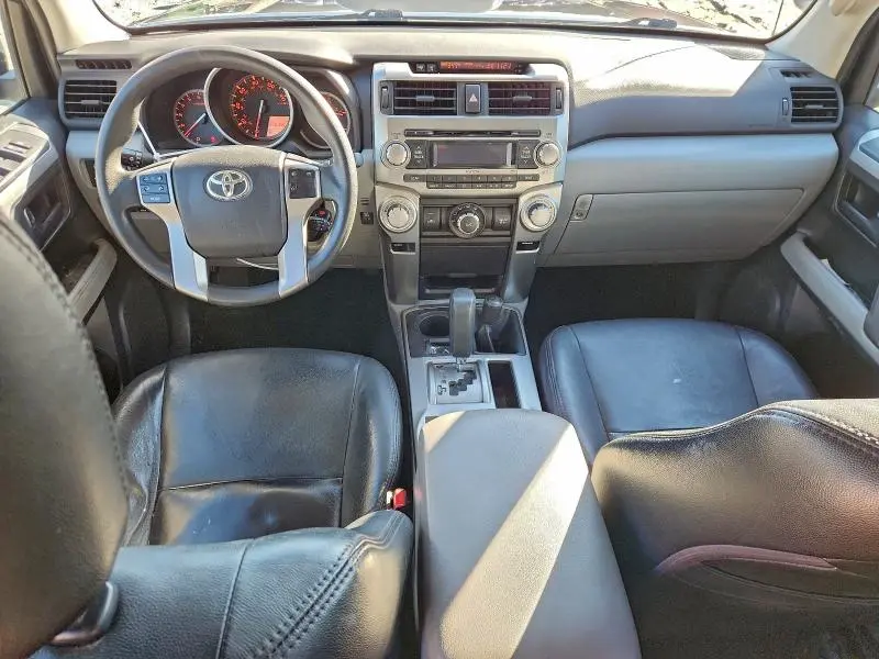 2011 TOYOTA 4RUNNER SR5  