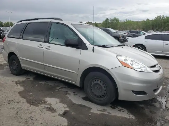 2010 TOYOTA SIENNA CE  