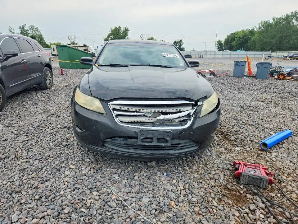 2010 FORD TAURUS SEL  