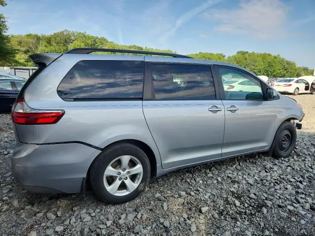 2015 TOYOTA SIENNA LE  