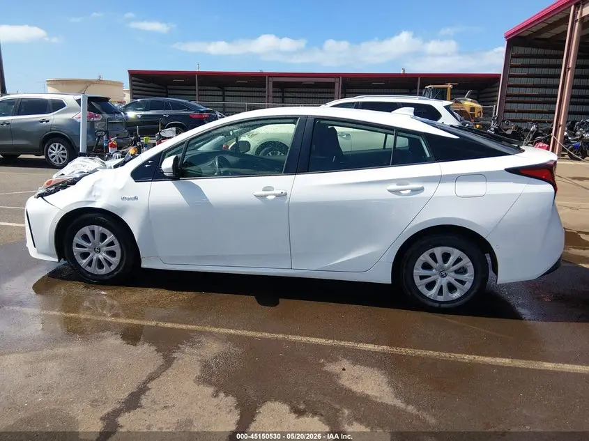 2020 TOYOTA PRIUS LE