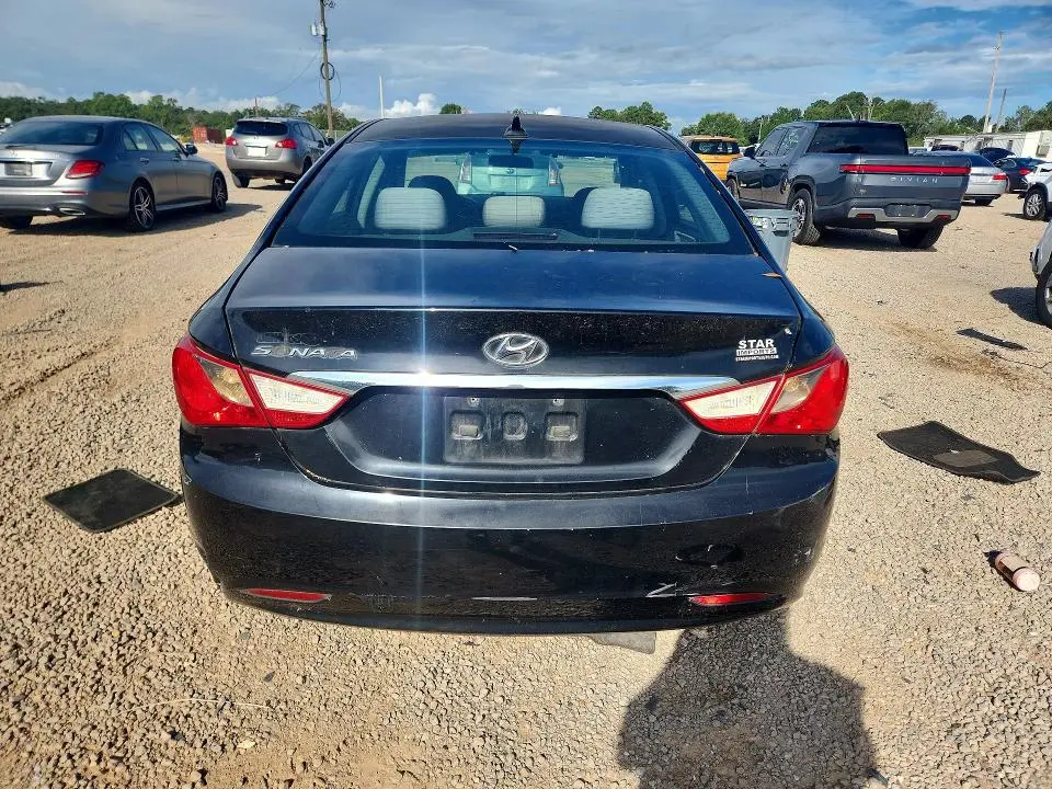 2011 HYUNDAI SONATA GLS  