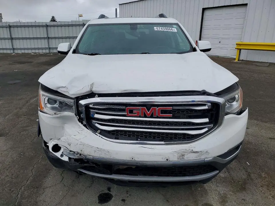 2017 GMC ACADIA SLT-1  