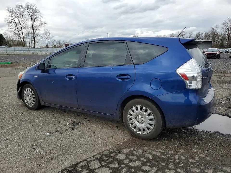 2012 TOYOTA PRIUS V THREE  