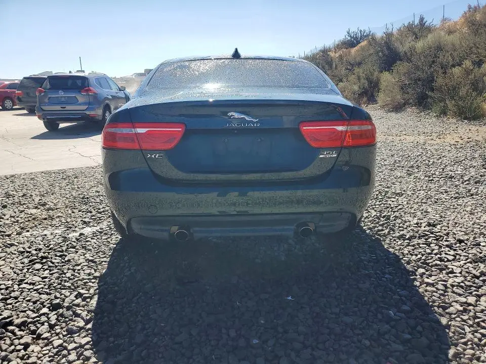 2017 JAGUAR XE PREMIUM  
