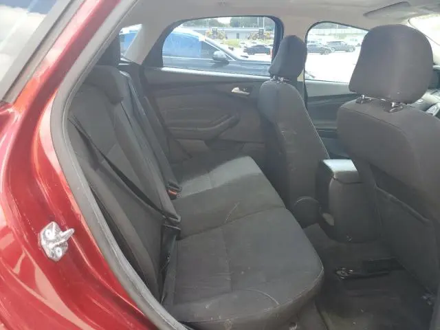 2015 FORD FOCUS SE  
