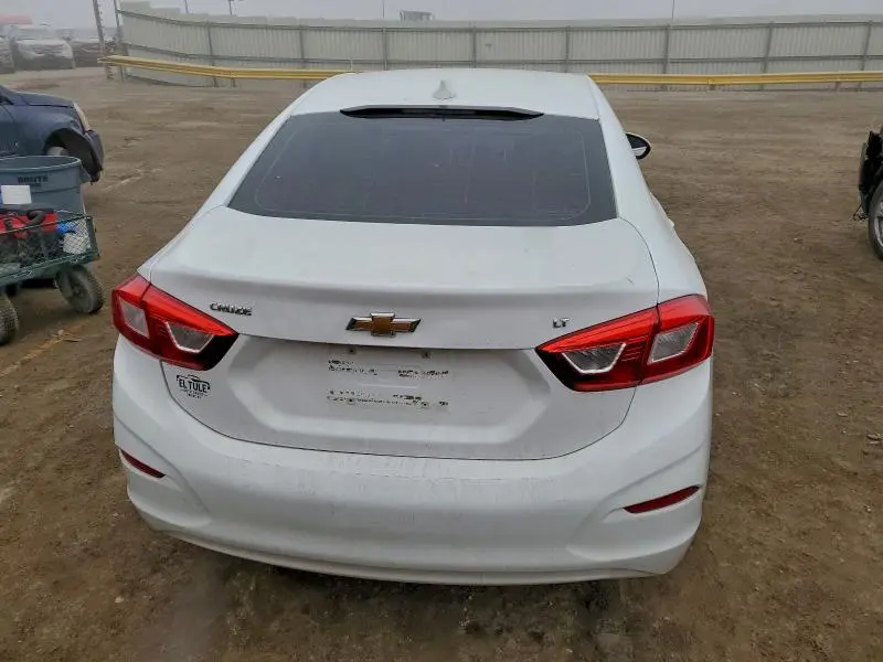 2016 CHEVROLET CRUZE LT  