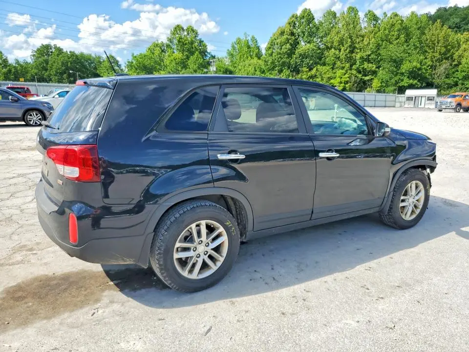 2015 KIA SORENTO LX  