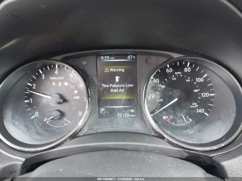 2017 NISSAN ROGUE SV
