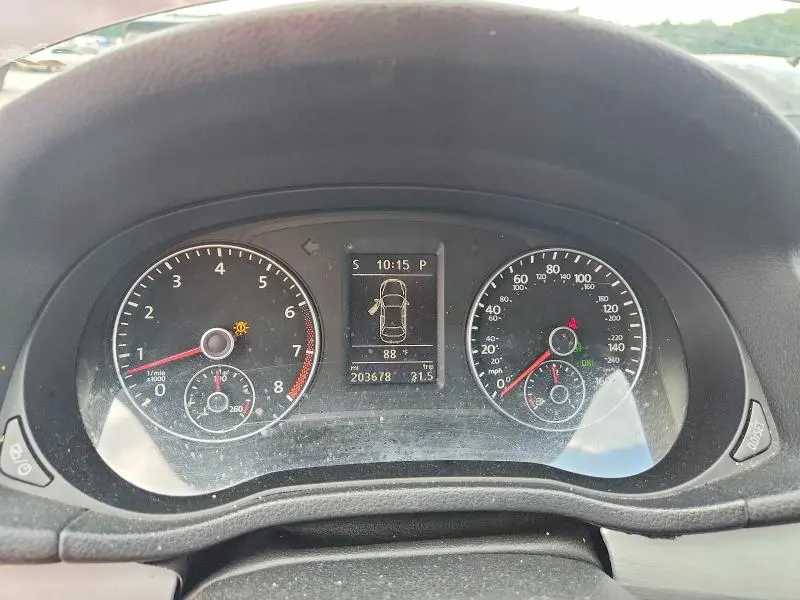 2013 VOLKSWAGEN PASSAT SE  