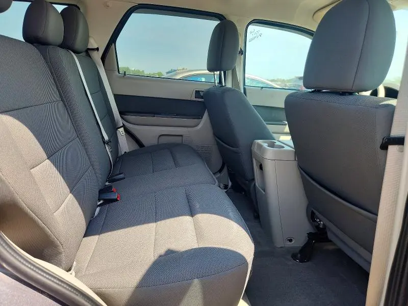 2010 FORD ESCAPE XLT  