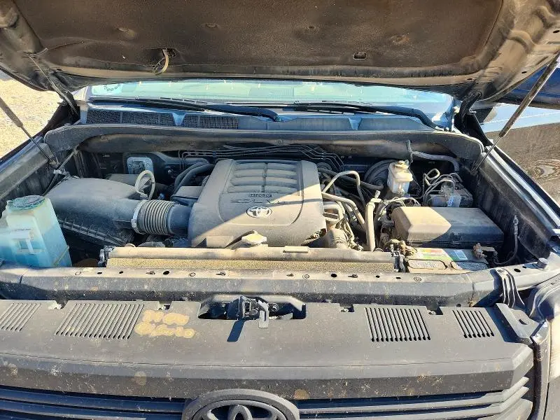 2016 TOYOTA TUNDRA SR5  