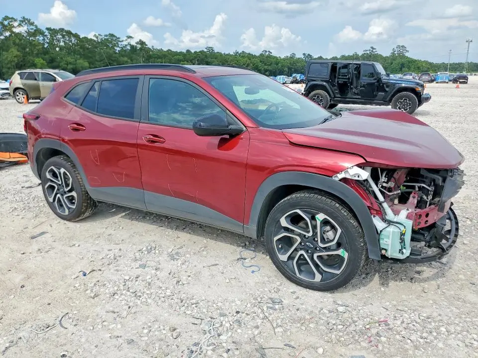 2025 CHEVROLET TRAX 2RS  