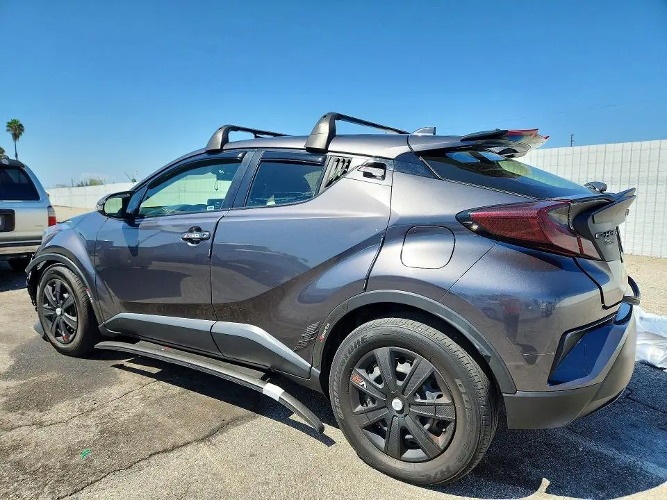 2019 TOYOTA C-HR LE  