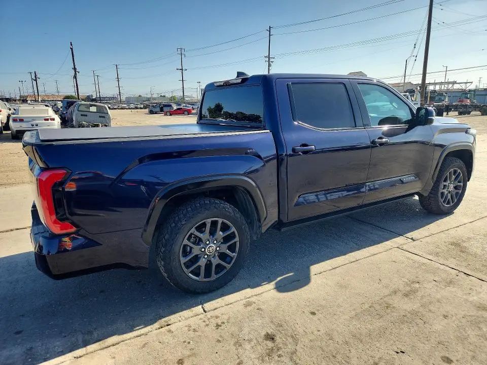2023 TOYOTA TUNDRA PLATINUM  