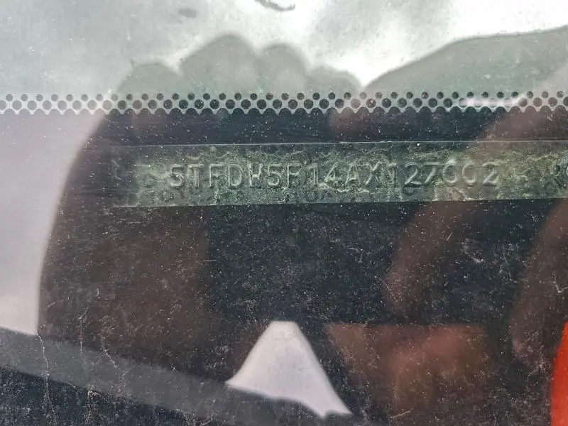 2010 TOYOTA TUNDRA CREWMAX SR5  