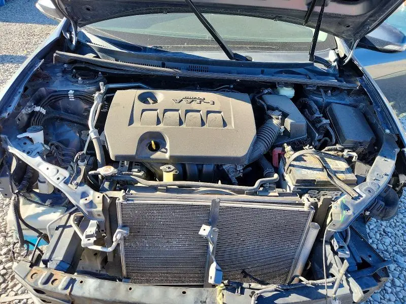 2017 TOYOTA COROLLA SE  