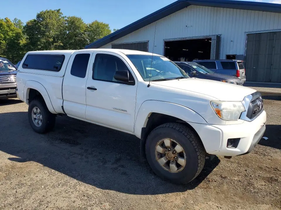 2013 TOYOTA TACOMA BASE  