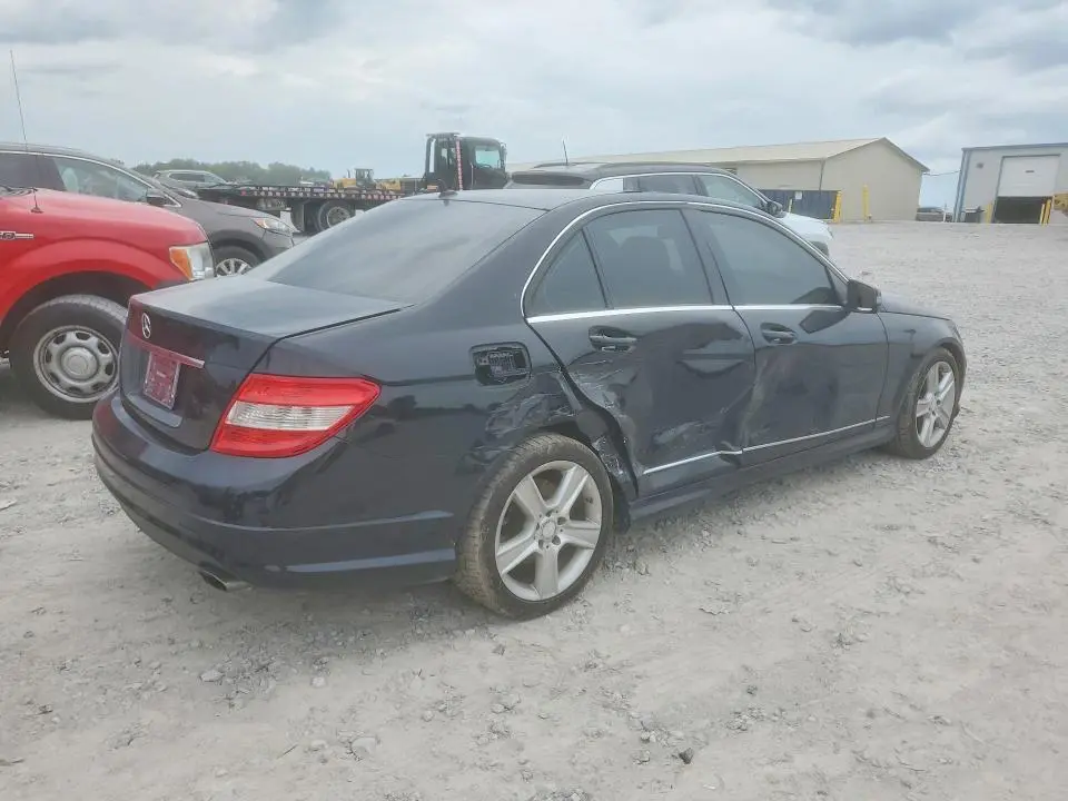 2011 MERCEDES-BENZ C 300  