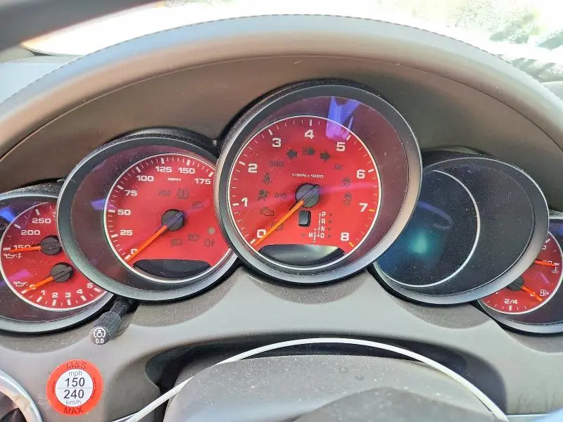2017 PORSCHE CAYENNE S  