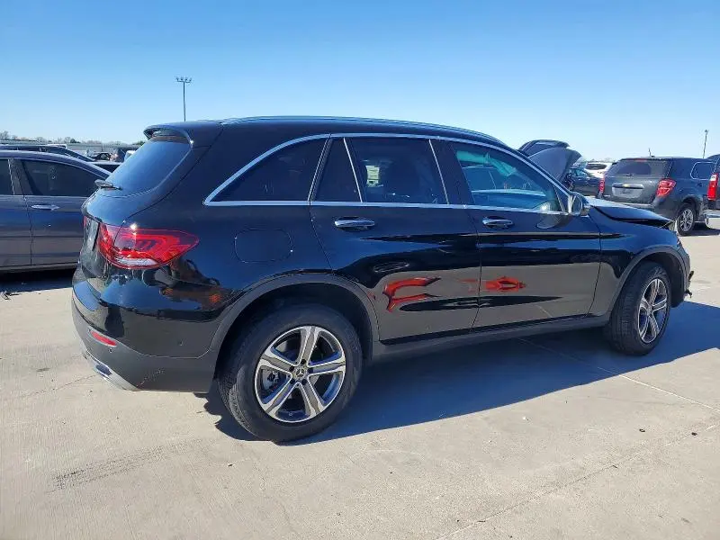 2022 MERCEDES-BENZ GLC 300  