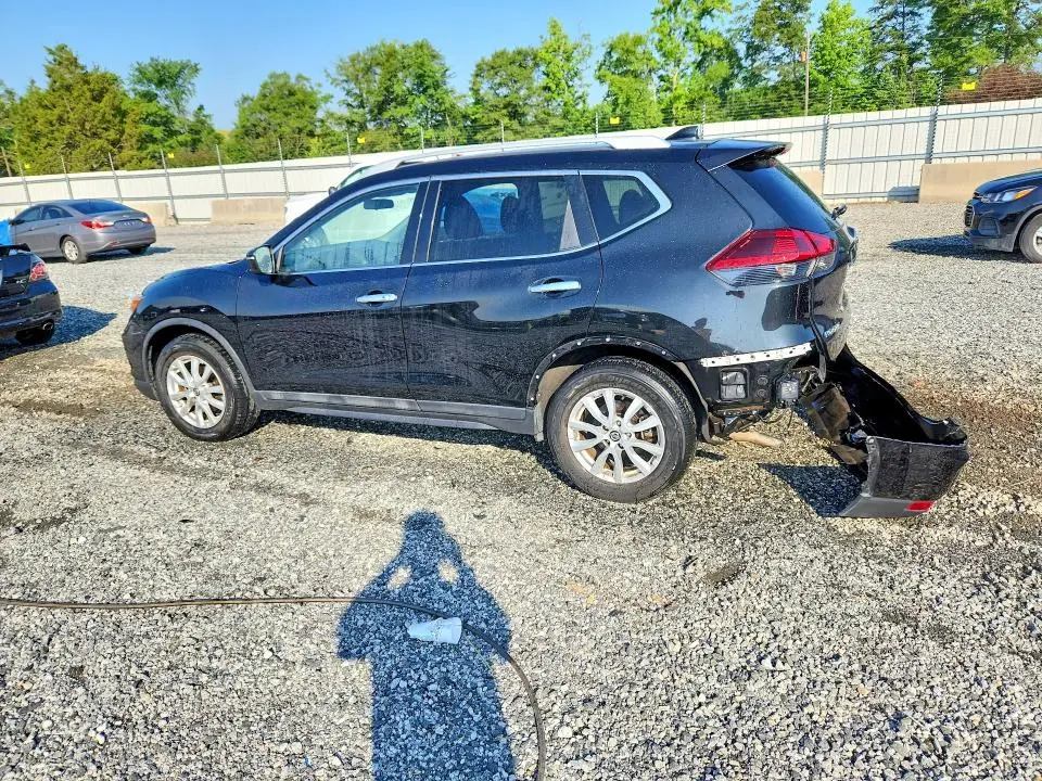 2018 NISSAN ROGUE SV  