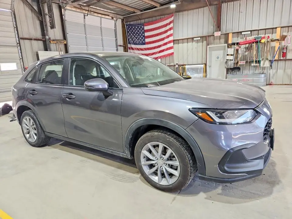 2023 HONDA HR-V LX  