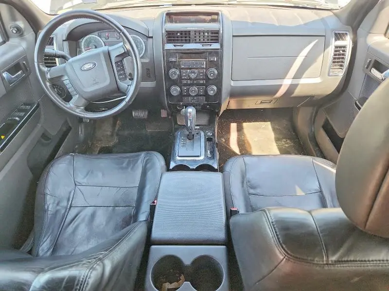 2011 FORD ESCAPE LIMITED  